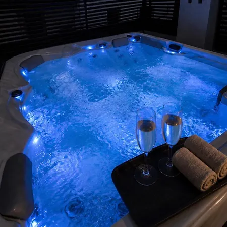 Luxury House, Private Rooftop Jacuzzi With View On Tagus & Monuments *
