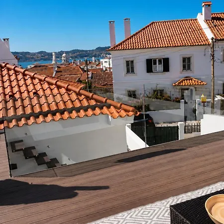Luxury House, Private Rooftop Jacuzzi With View On Tagus & Monuments Будинок відпочинку *